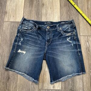 🛍️ Silver Super stretch Boyfriend mid short size W31/L6